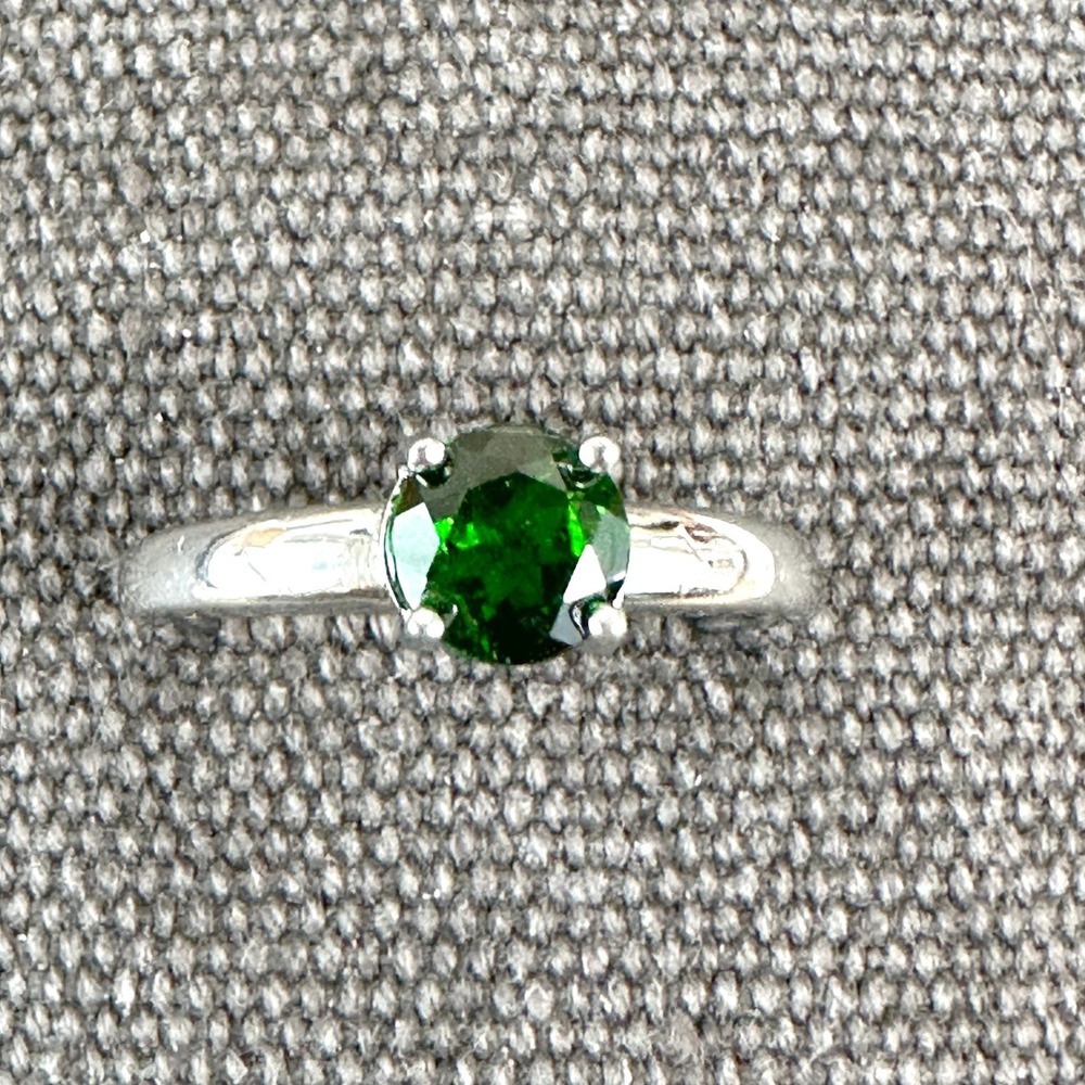 Sterling Silver Diopside Ring Green Solitaire .925 Size‎ 9.5 Prong